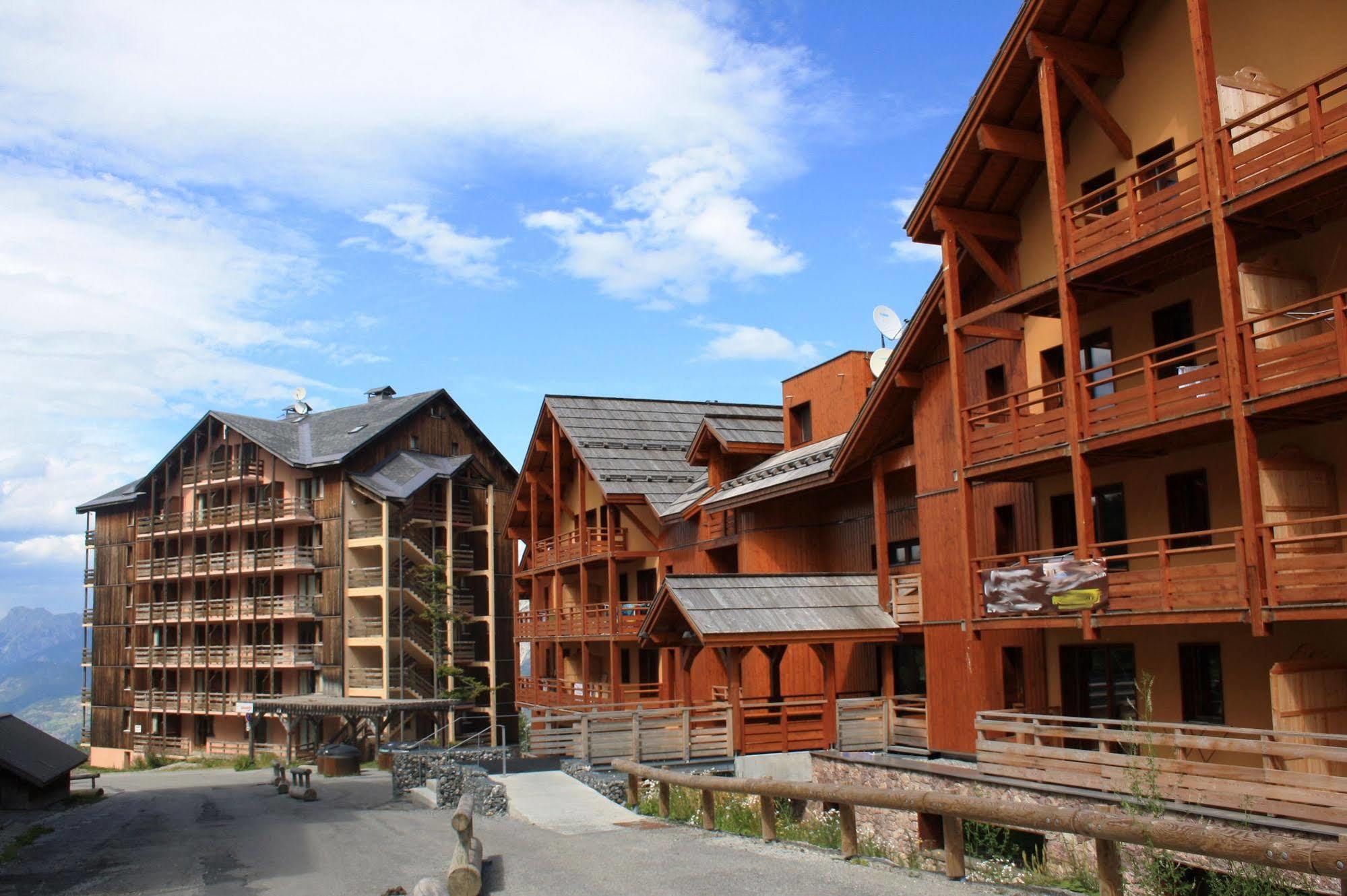 Noemys Deneb Aparthotel Risoul Buitenkant foto